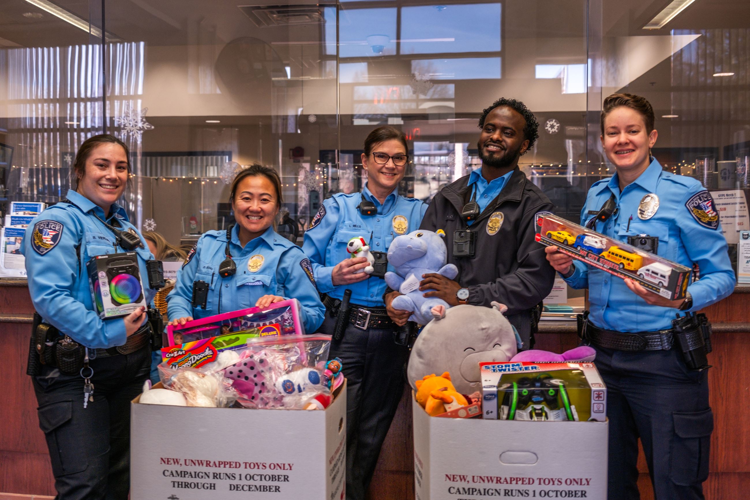 toys_tots_gvpd_staged_2023-24